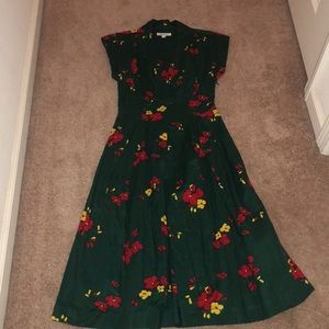 Emily and Fin NWOT Green Floral Dress